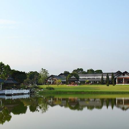 Korat Resort Hotel Nakhon Ratchasima Ngoại thất bức ảnh